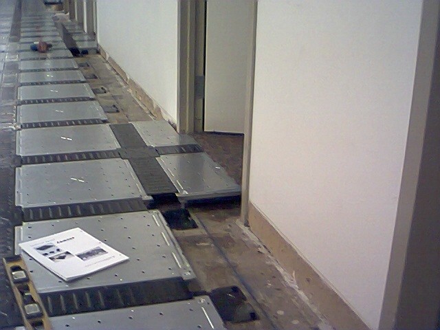 Camass access floor Case Study Photo, Time Warner flushing, USA